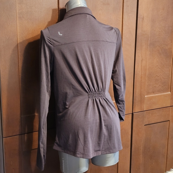 Odour wicking Button down hiking shirt Activewear - Picture 3 of 11